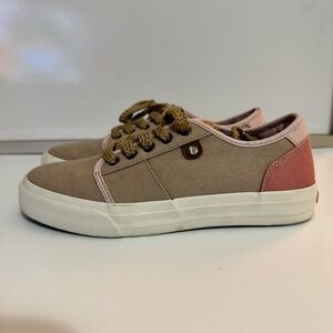 Women’s Taos Canvas Low-Top Sneakers in Taupe and Pink